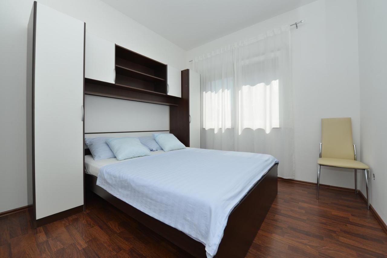 Apartmani L&R Бибинє Екстер'єр фото
