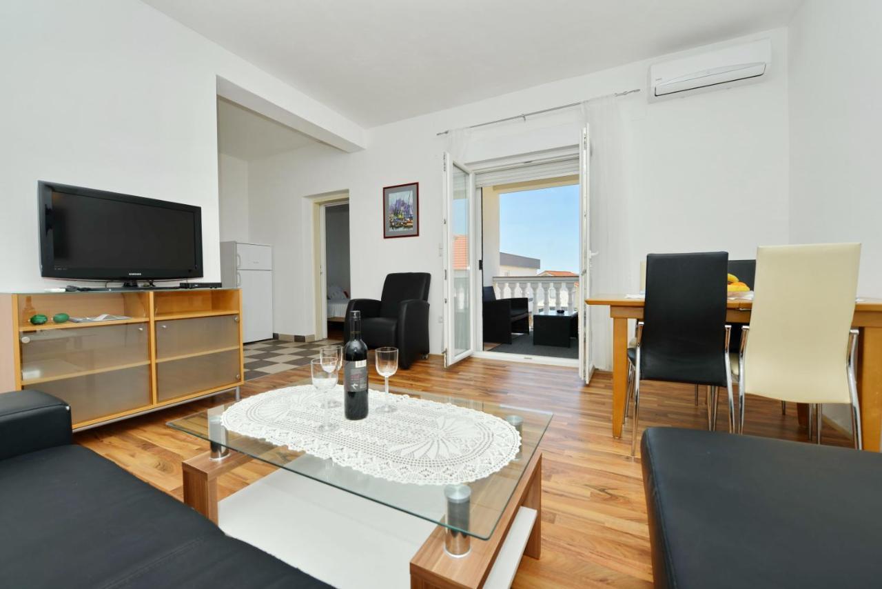 Apartmani L&R Бибинє Екстер'єр фото