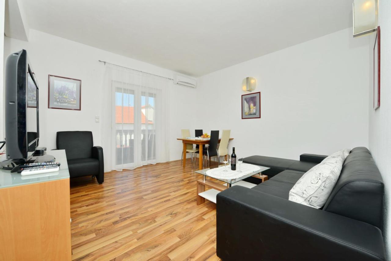 Apartmani L&R Бибинє Екстер'єр фото